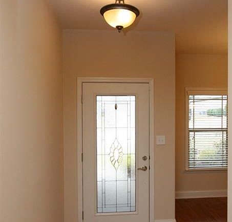 2nd image of 2914 Magnolia Park Dr