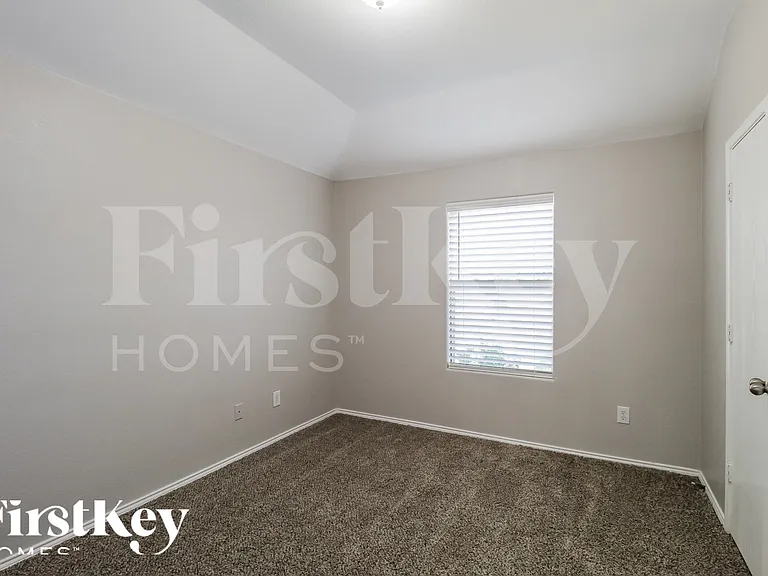 1450 Waldrop Dr — Photo 14