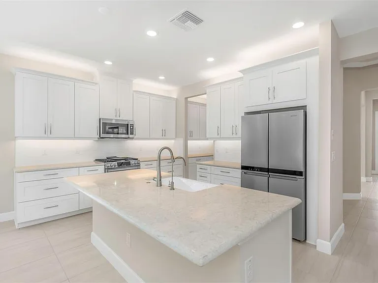 2676 Leafwing Ct — Photo 3
