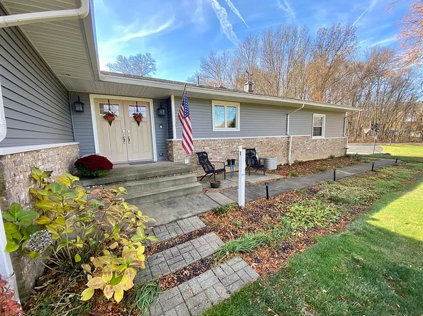 11047 Green Beaver Rd, Canfield, OH 44406
