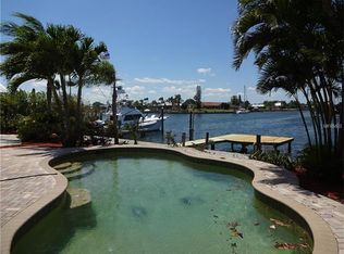 6446 Lake Sunrise Dr, Apollo Beach, FL 33572