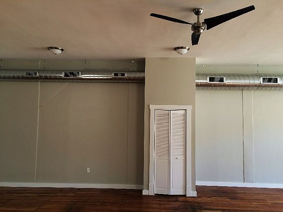 5th image of 3606 Bates St #B