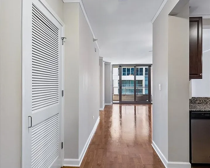 420 E Waterside Dr #807 — Photo 2