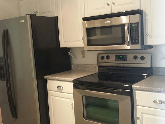 3rd image of 9416 1st Ave NE APT 419