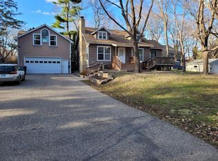 5870 Idlewood Rd, Mound, MN 55364