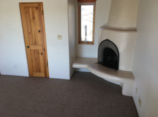 28 Cuesta Rd, Santa Fe, NM 87508