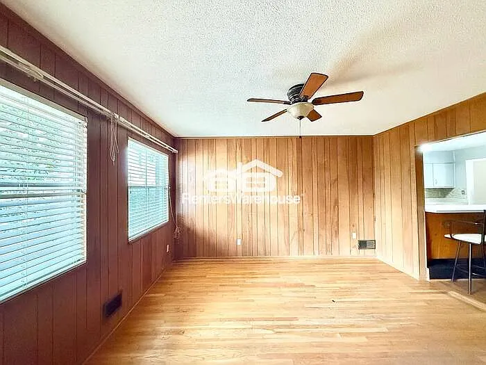940 Center Way SW — Photo 12
