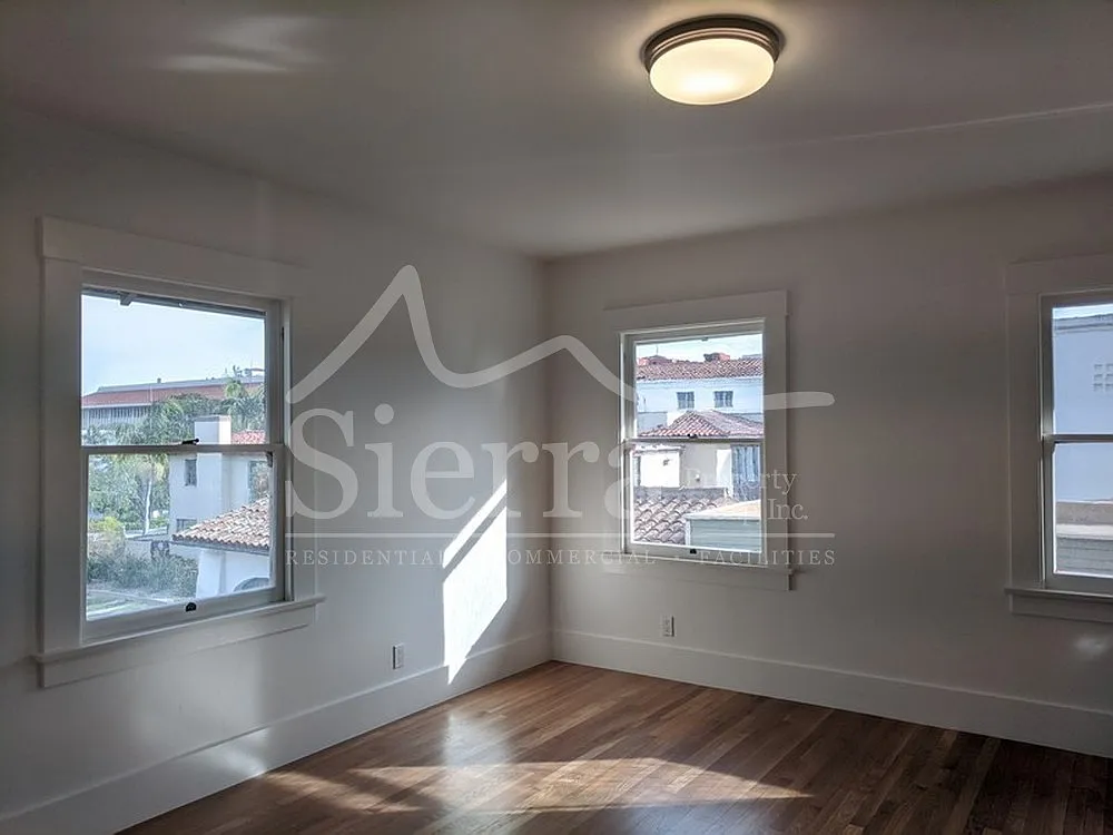 Studio, $2,300 — Photo 2