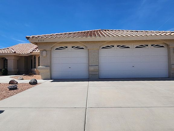 2nd image of 3737 Siesta Dr