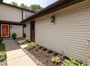 1928 Thornhill Dr, South Bend, IN