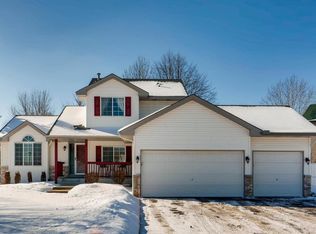 2892 90th Ln NE, Blaine, MN 55449