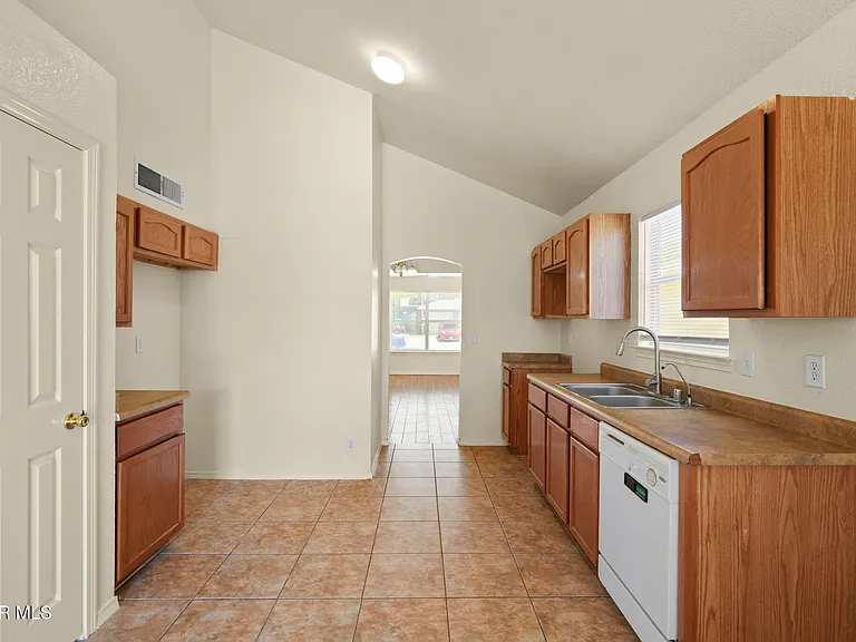 4089 Tierra Bronce Dr — Photo 14