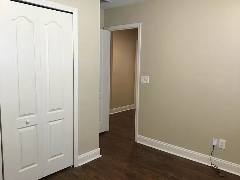 2320 Brian Lakes Dr E — Photo 14