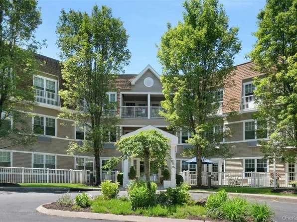 314 Sutton Drive #314, Mount Kisco, NY 10549
