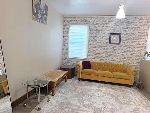 1 bed, 1000 sqft, $1,100 — Photo 2