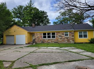 2419 E Paulding Rd, Fort Wayne, IN 46816