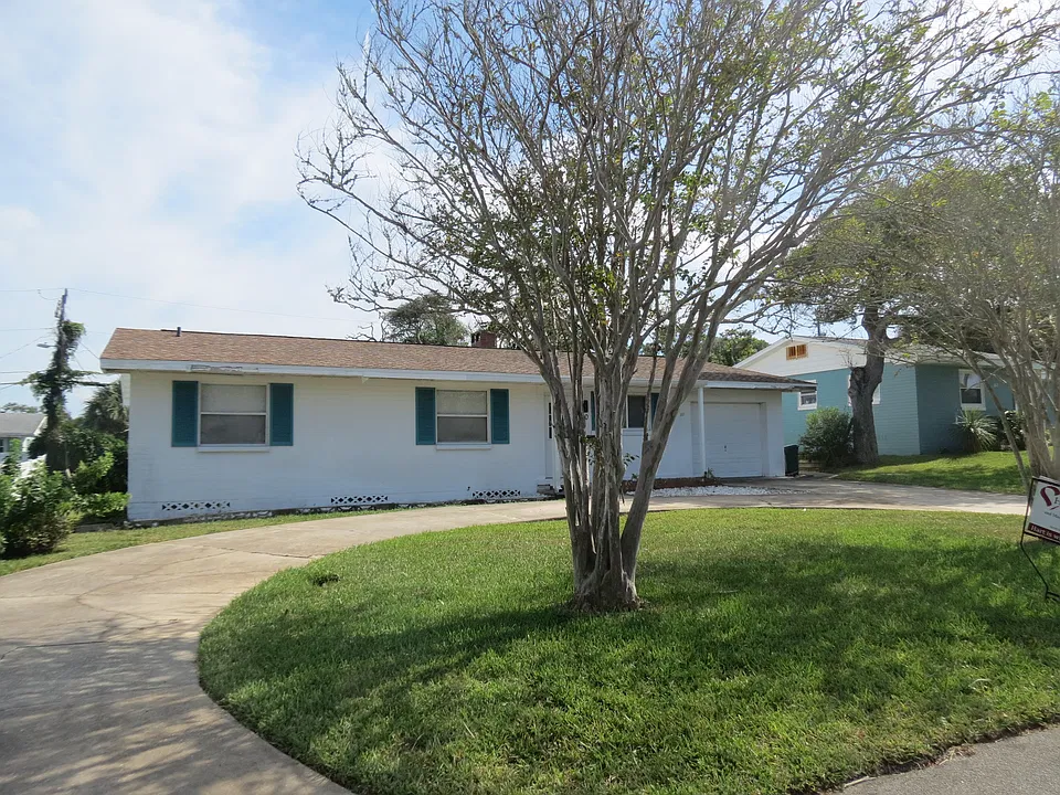 90 Dawn Dr