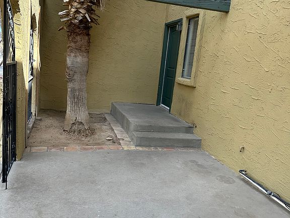 3rd image of 10600 Springwood Dr APT B