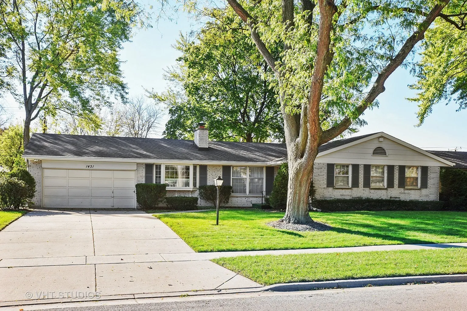 1431 Maple Ln photo 1