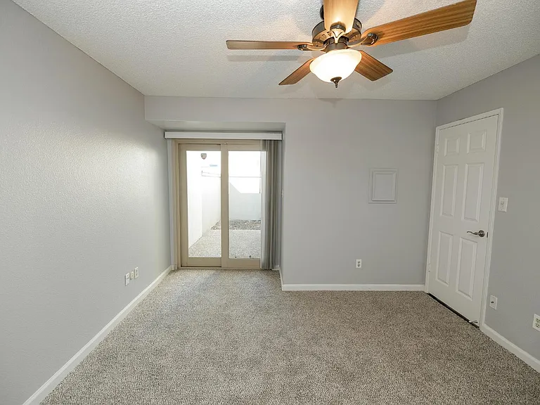 1313 Floyd Ave #122 — Photo 10