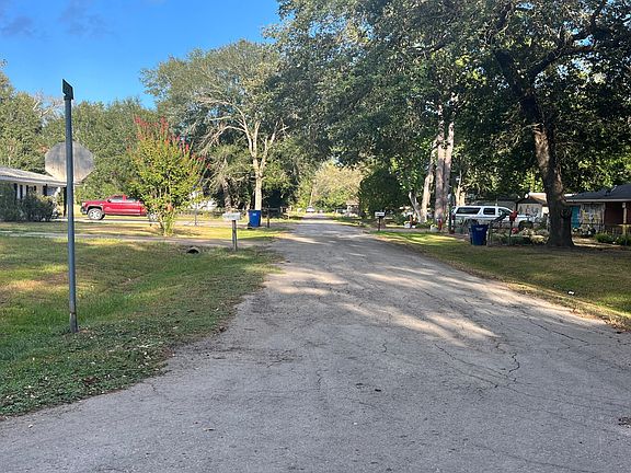 4th image of 131 County Road 2364