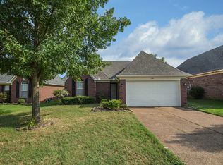6946 Naples Dr, Cordova, TN 38018