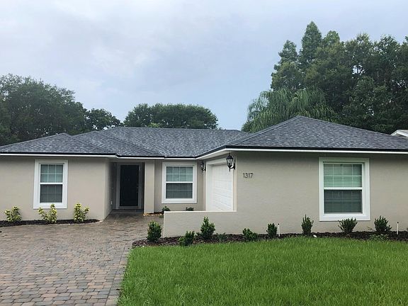 2nd image of 1317 Honeytree Ln E