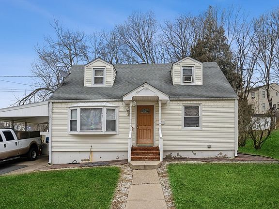 3rd image of 47 Hillairy Ave