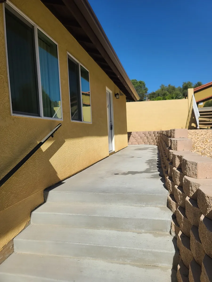 Building Photo - 457 Henson Heights Dr #107