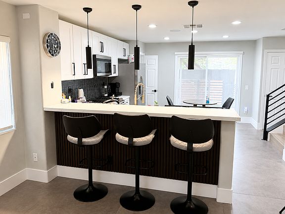 4th image of 10432 Zen Ct