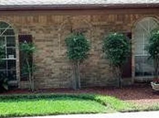 4323 Townes Forest Rd, Friendswood, TX 77546