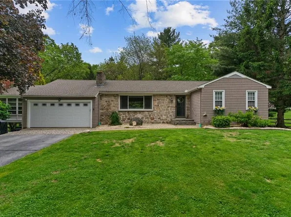 2594 Division Rd, East Greenwich, RI 02818