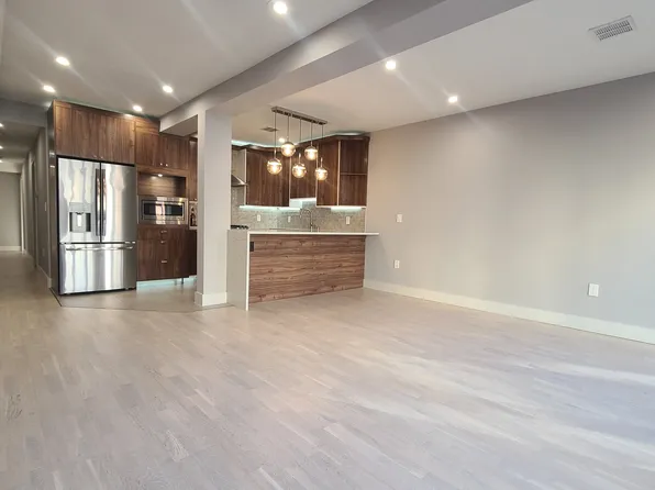 21 65th Street image 3 of 17