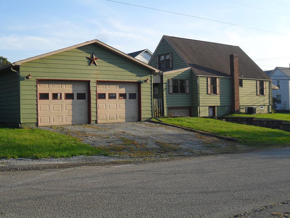 House and Garage, corner lot