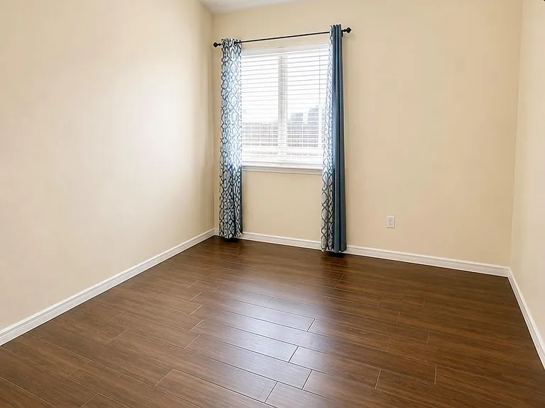 12215 Timber Arch Ln — Photo 9