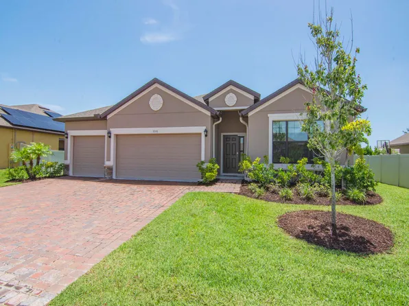 5593 1st Square, Vero Beach, FL 32968