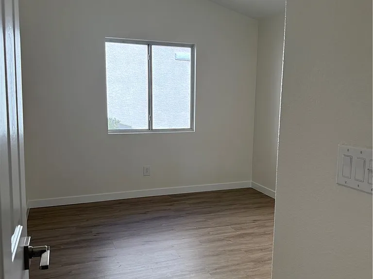 1043 Misty Rose Ave — Photo 7