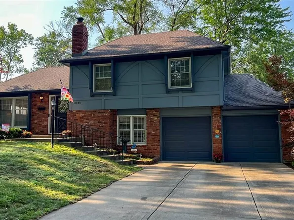 8740 W 69th St, Merriam, KS 66204