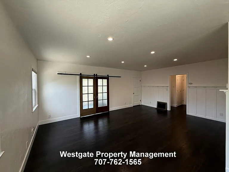 220 Payran St — Photo 13