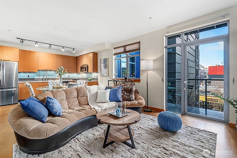 5th image of 1414 12th Avenue #406