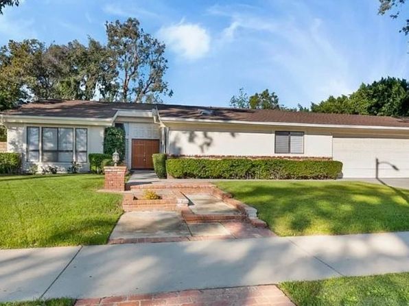 9201 Paso Robles Ave