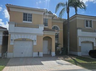 16216 SW 103rd Ter, Miami, FL 33196