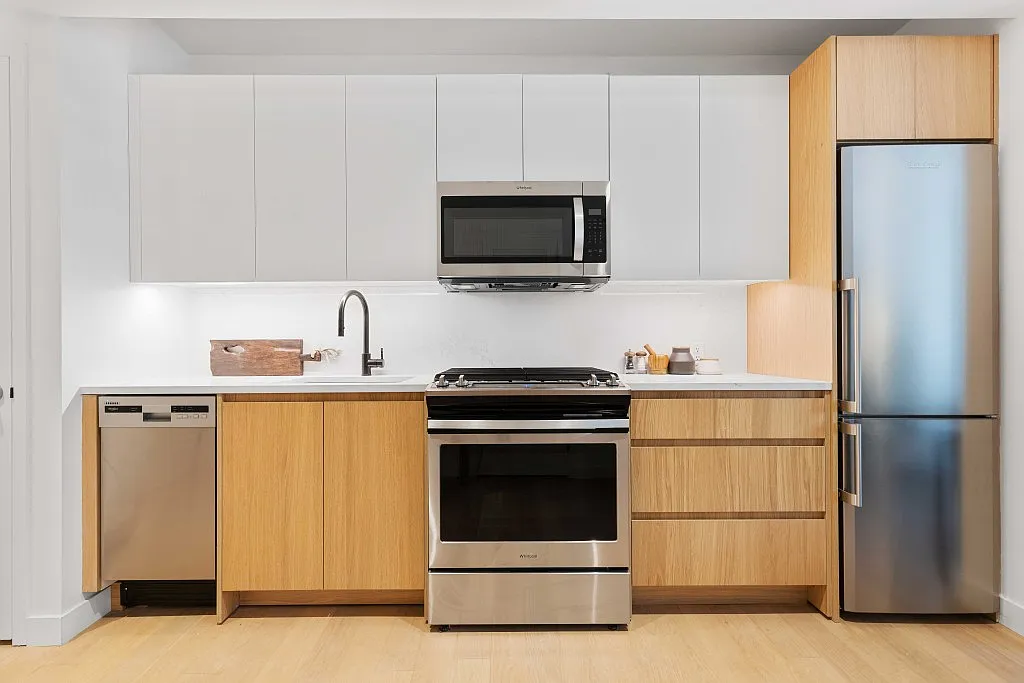 200 Montague Street — Photo 4
