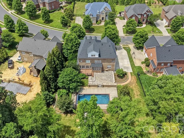 507 Five Leaf Ln, Waxhaw, NC 28173