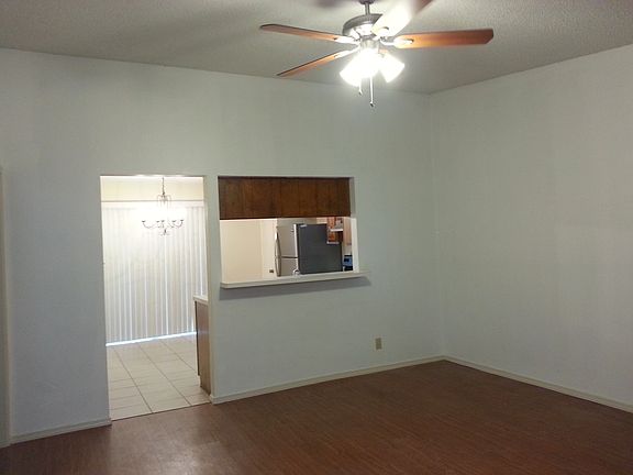 2nd image of 11900 Broad Oaks Dr #B