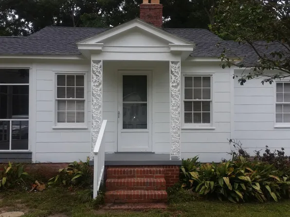 201 Pinehill Dr, Mobile, AL 36606