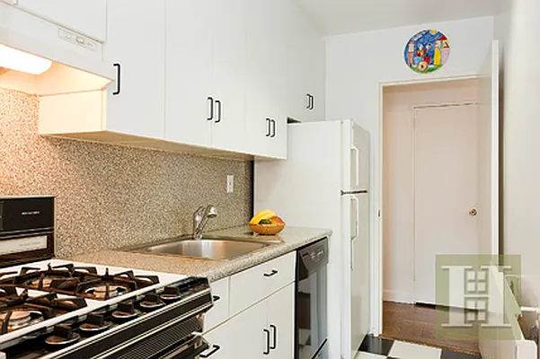 Sold by Halstead Real Estate | media 7