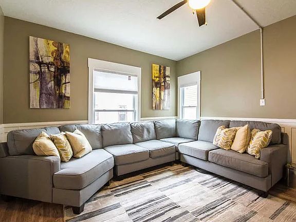 4th image of 1105 Broadway Ave NW #1