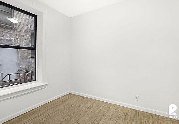 5th image of 512 W 158th St APT 2