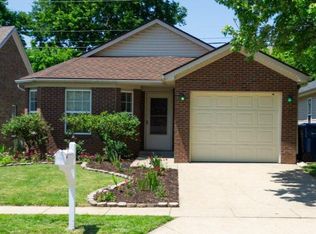 221 Chestnut Ridge Dr, Lexington, KY 40511